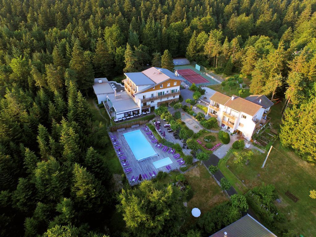 Logis Hotel Clair Matin ル・シャンボン・シュル・リニョン エクステリア 写真