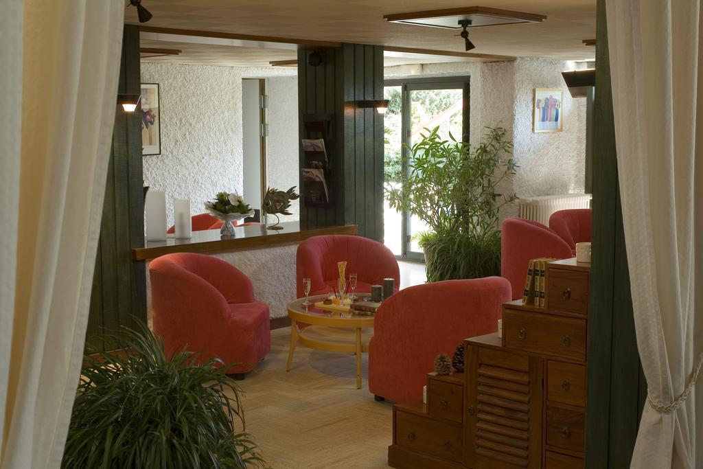 Logis Hotel Clair Matin ル・シャンボン・シュル・リニョン エクステリア 写真